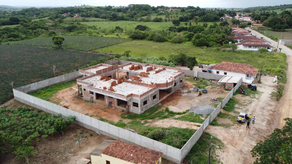 Obras da Creche Modelo em Canafístula seguem avançando Obras da Creche Modelo em Canafístula seguem avançando